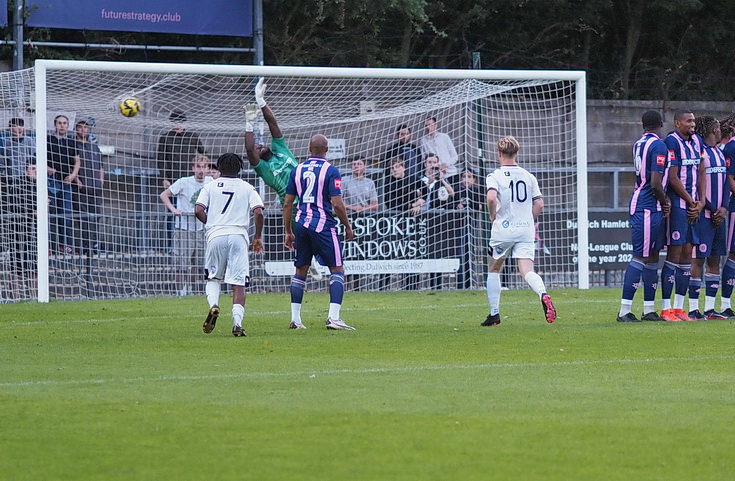 In photos: Dulwich Hamlet lose to Bromley FC after penalty shootout at Champion Hill, Tues 11th July 2023