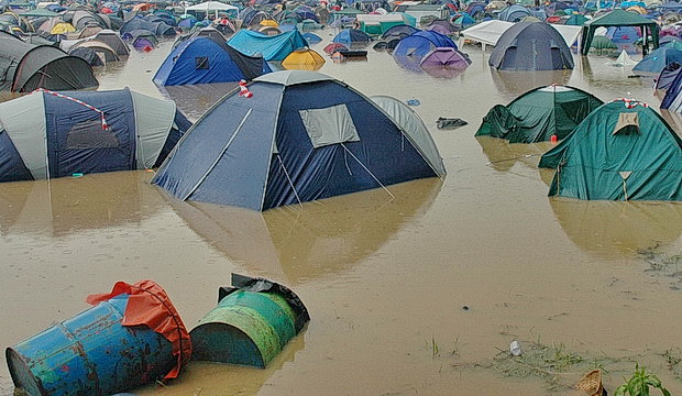 Mud, mud, glorious mud! Glastonbury Festival in photos, June 2005