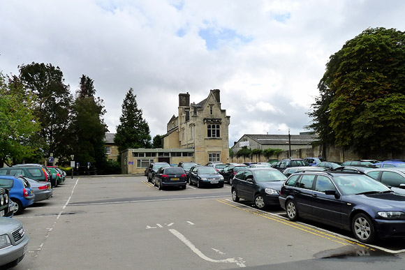 cirencester-town-railway-station-01.jpg