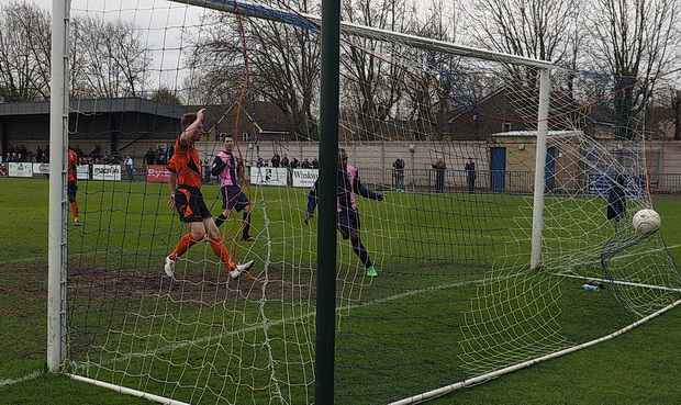 dulwich-hamlet-wingate-finchley-13.jpg