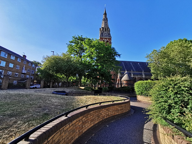 In photos: Dan Leno Gardens - a tiny Brixton park with plentiful benches 