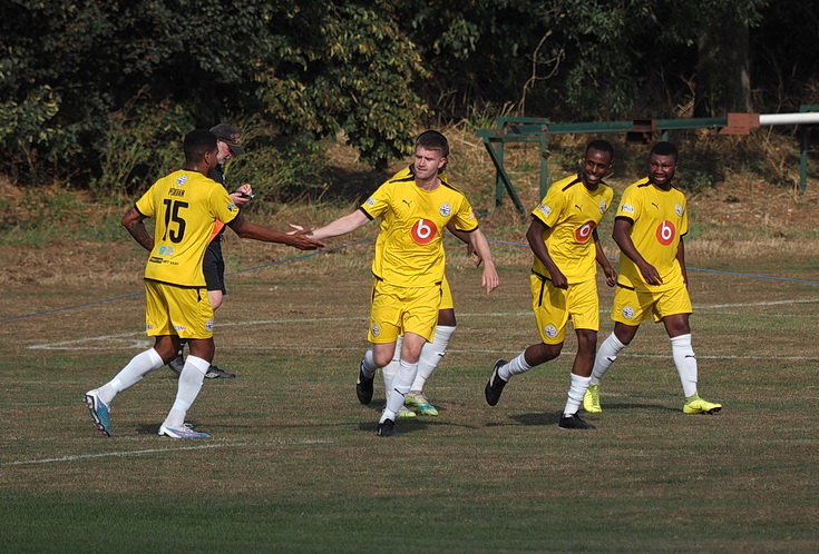 In photos: Yet another sending off for Peckham Town as they lose 2-3 away to Fleetwood Utd, Sat 9th Sept 2023