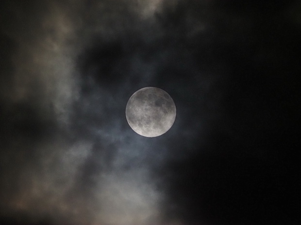 In photos: the 'super pink Moon' over Brixton, early Weds morning, 8th April 2020