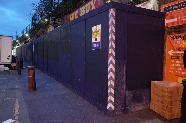 brixton-arches-hoardings-01.jpg