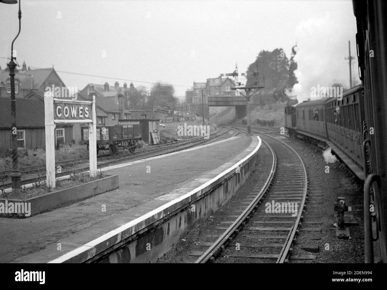 Cowes Station