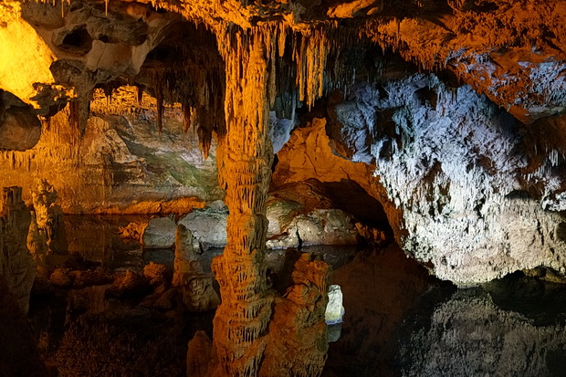 sardina-nepture-caves-linea-grotto-di-nettuno-01.jpg