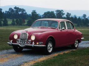 1964JaguarS-TYPE.jpg