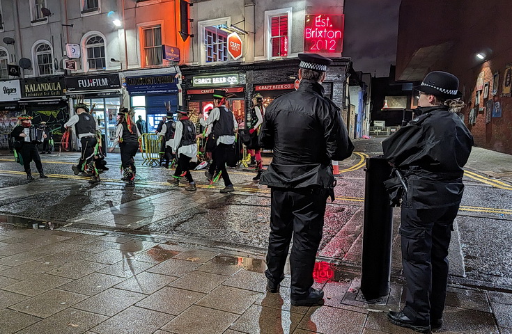 In photos: Brixton Tatterjacks performing in Brixton Station Road, Weds 28th Dec 2022