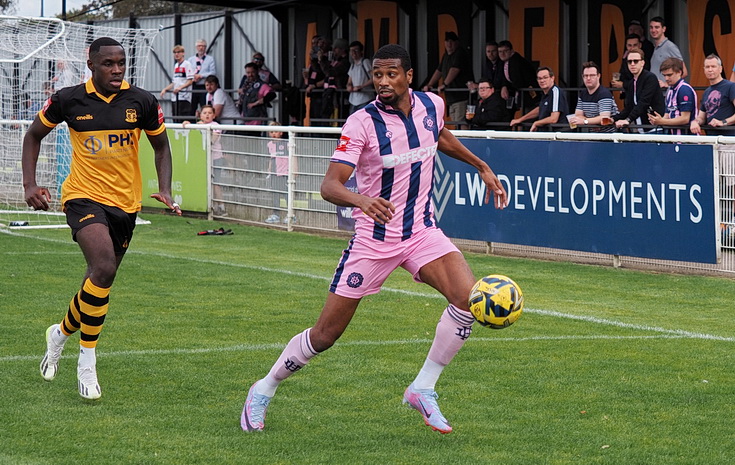 Chesham FC 2-1 Dulwich Hamlet - extra photos and match video highlights, Sat 30th September 2023