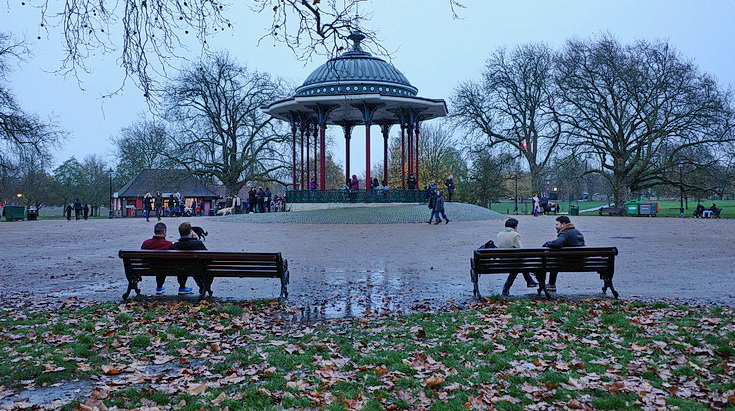 In photos: a wet, grey, autumnal stroll around Clapham Common, Nov 2020