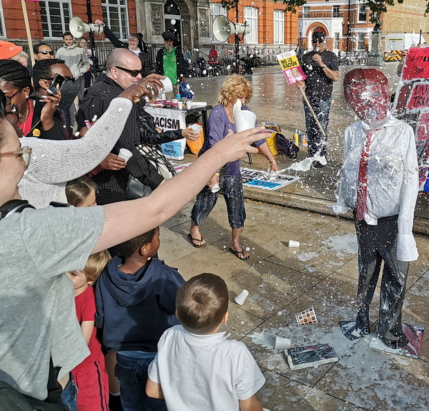 trump-protest-brixton-21.jpg