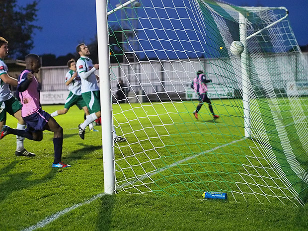 bognor-dulwich-hamlet-17.jpg