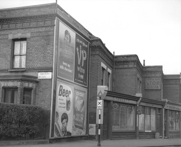 Brixton history: Chocolate, beer and wine on Railton Road, SE24 in 1956