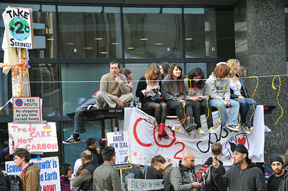 g20_bank_protest_0124.jpg