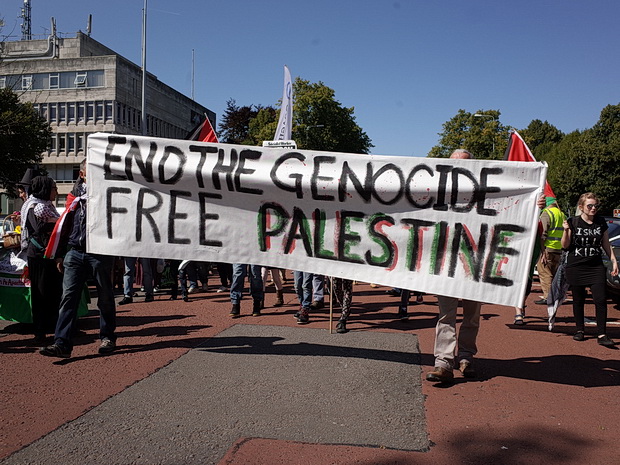 israel-eufa-protest-cardiff-08.jpg