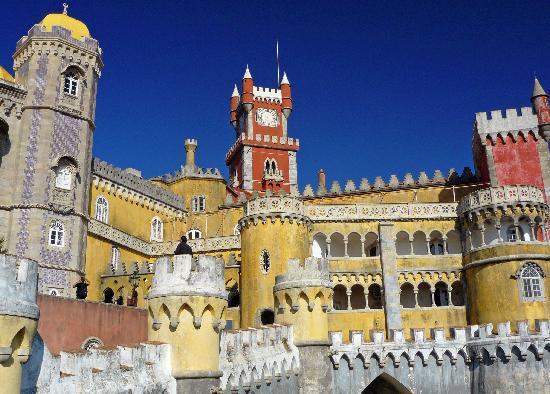 a-sunny-day-in-sintra.jpg