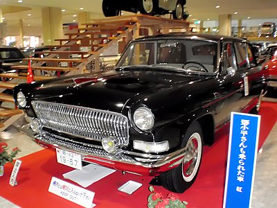 400px-1967_Hongqi_Limousine.jpg