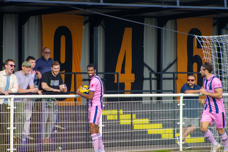 Dulwich Hamlet progress to the next round of the FA Trophy after narrow win at Cheshunt FC, Sat 7th Oct 2023