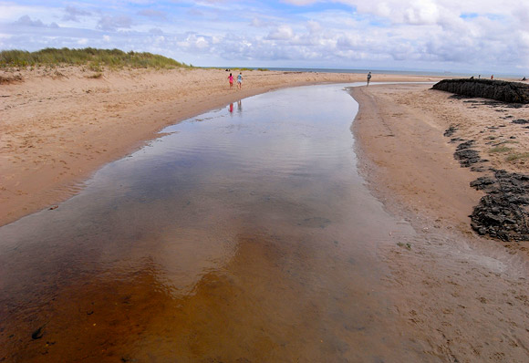 oxwich-beach-south-wales-05.jpg