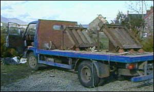 _38073590_mortarlorry_300.jpg