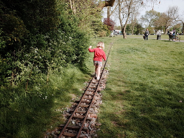 brockwell-park-miniature-railway-06.jpg