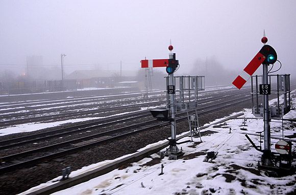 banbury-railway-station-fog-11.jpg