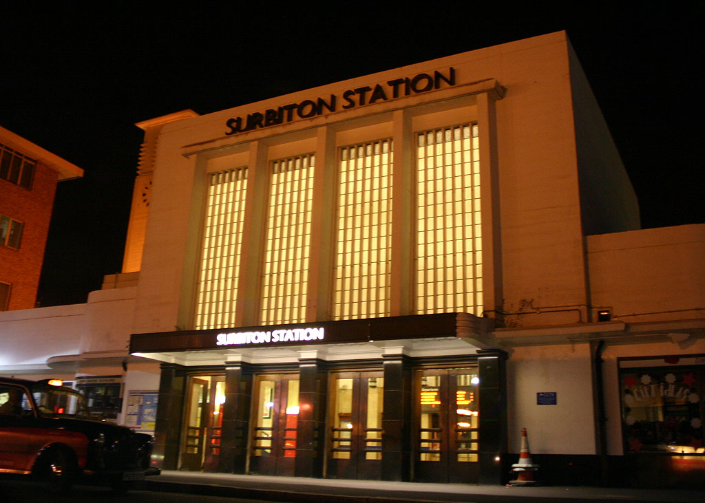 Surbiton_train_station.id.jpg