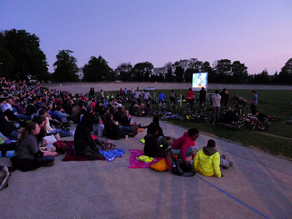 herne-hill-velodrome-cycling-film-night-22.jpg