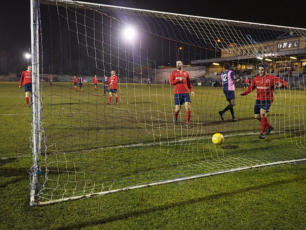 dulwich-hamlet-stonewall-38.jpg