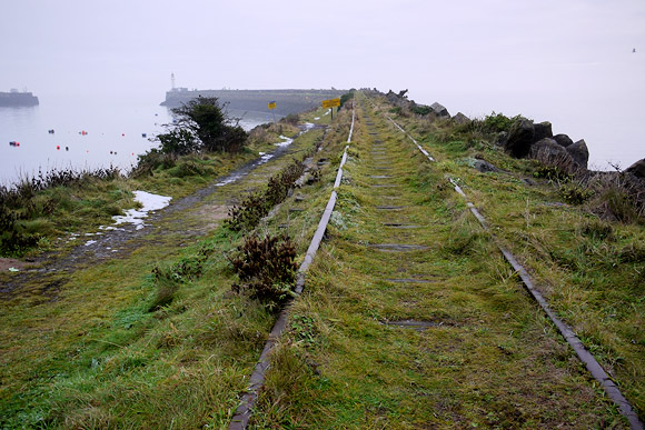 barry-island-breakwater-railway-01.jpg