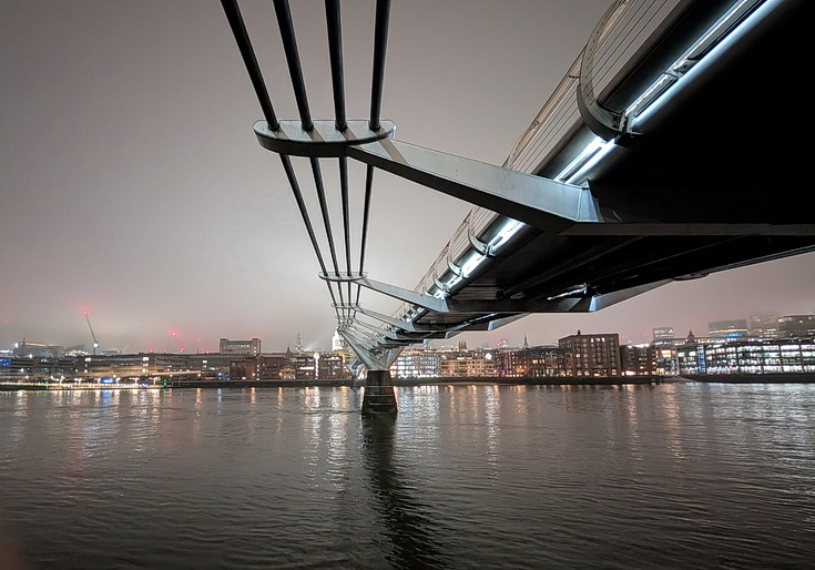 Midnight by the Thames - the deserted streets and bridges of Bankside and Southbank in 20 photos