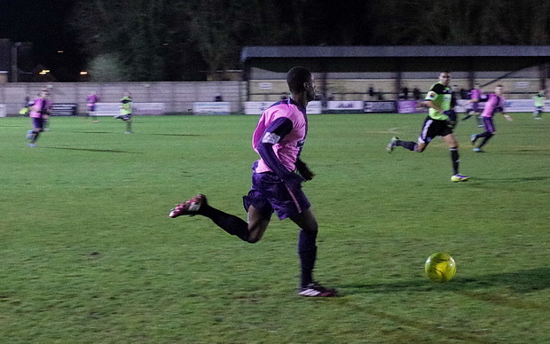 met-police-dulwich-hamlet-01.jpg