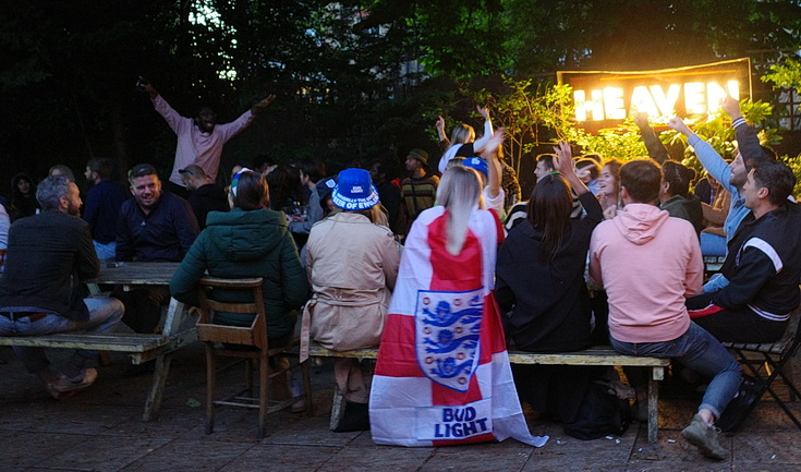 View from the pub: England 1-0 Czech Republic at the Railway, Tulse Hill, south London