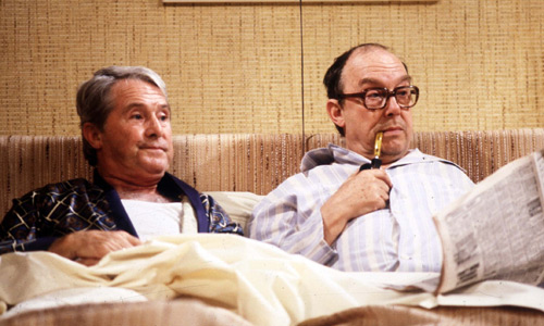 morecambe_and_wise_in_bed.jpg