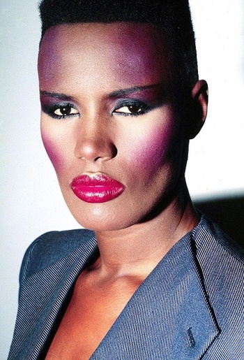 gracejones.jpg