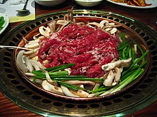 230px-Korean.cuisine-Bulgogi-01.jpg