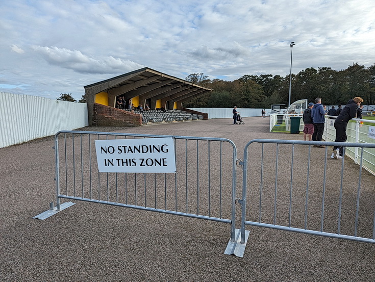 Chesham FC 2-1 Dulwich Hamlet - extra photos and match video highlights, Sat 30th September 2023