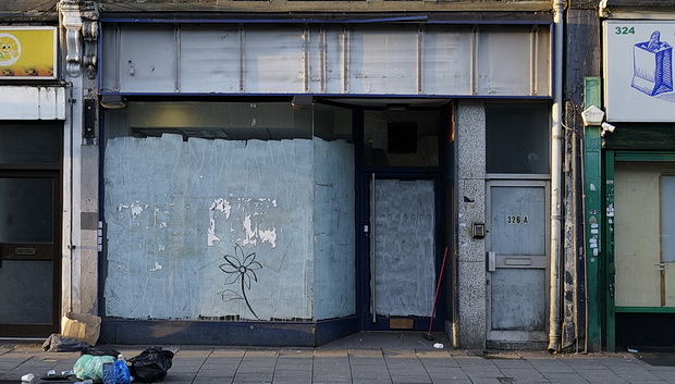 Brixton street photos - sodium glare, night scenes and market views, February, 2016