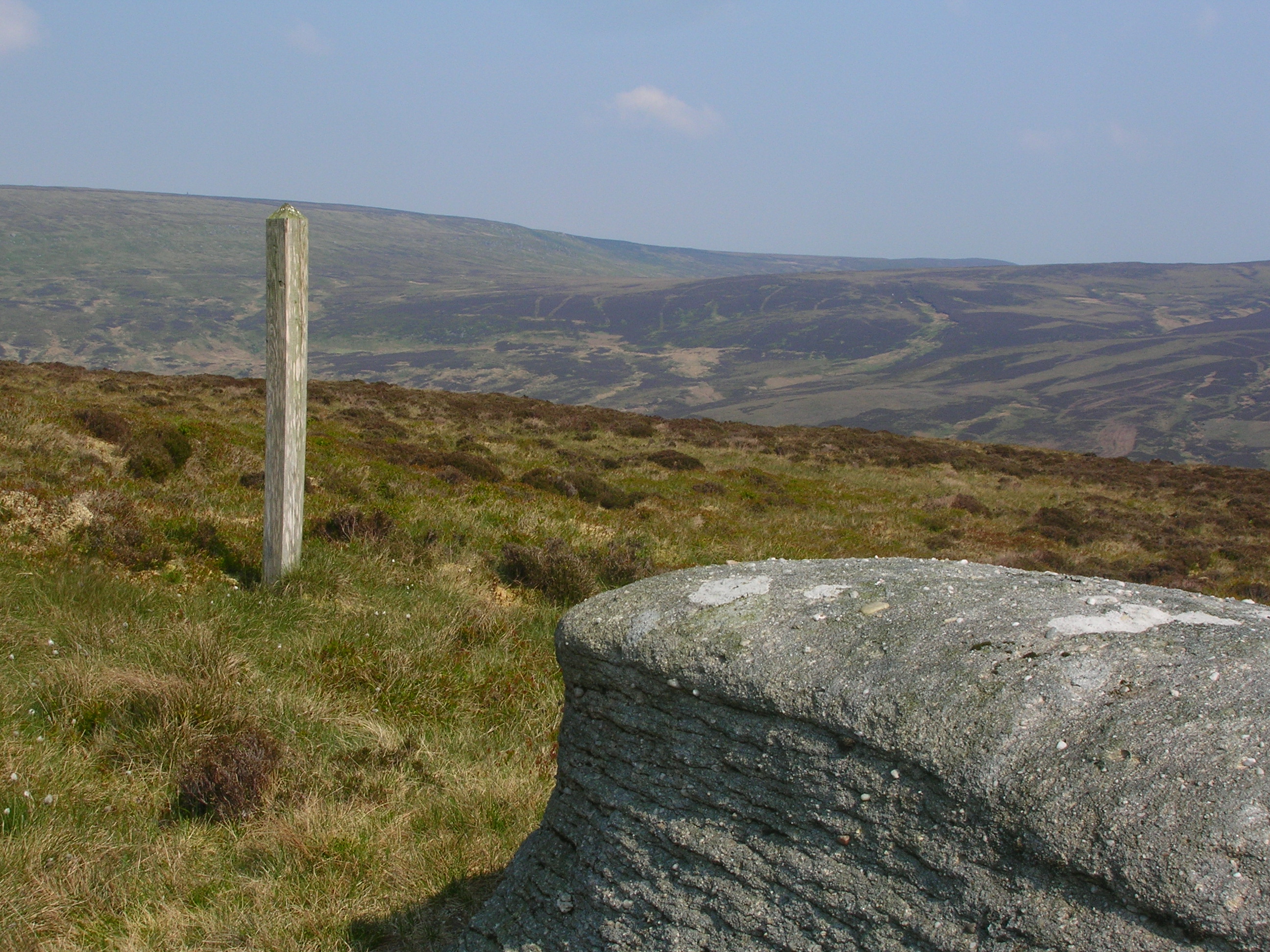 Geograph-2385708-Centre-of-Britain.jpg