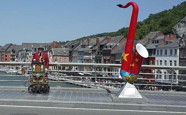 dinant-belgium-photos-01.jpg