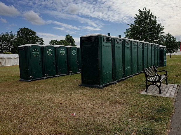 empty-funfair-brockwell-park-03.jpg