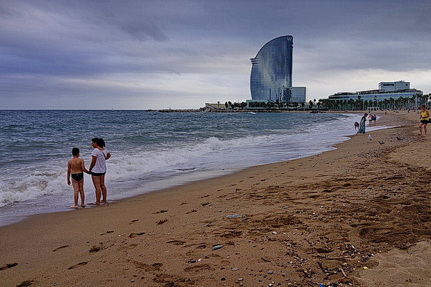 barcelona-beach-photos-01.jpg