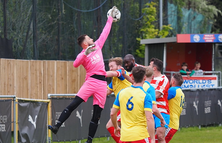 In photos: Peckham Town have to settle for one point after late Tenterden Town equaliser, Sat 27th April 2024