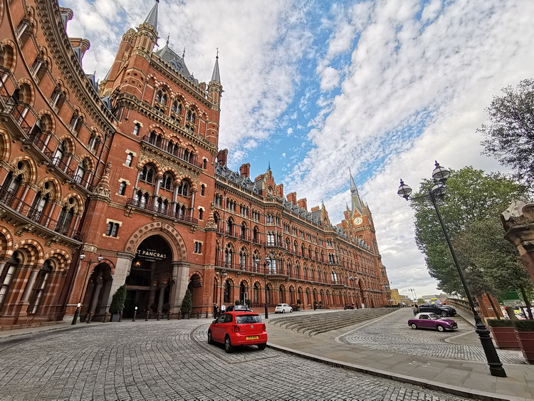 50 photos - a trip to King's Cross Coal Drop Yards in London