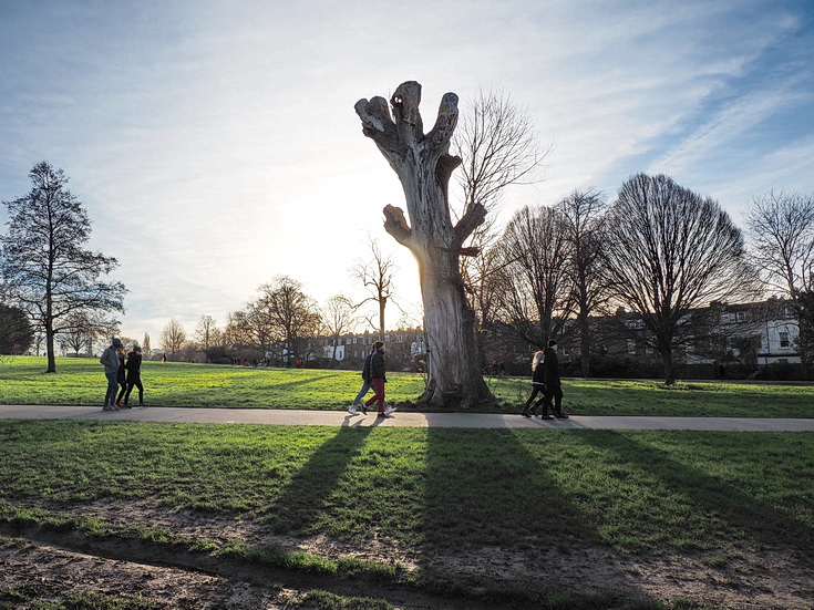 In photos: Brockwell park on a sunny but freezing Christmas Day