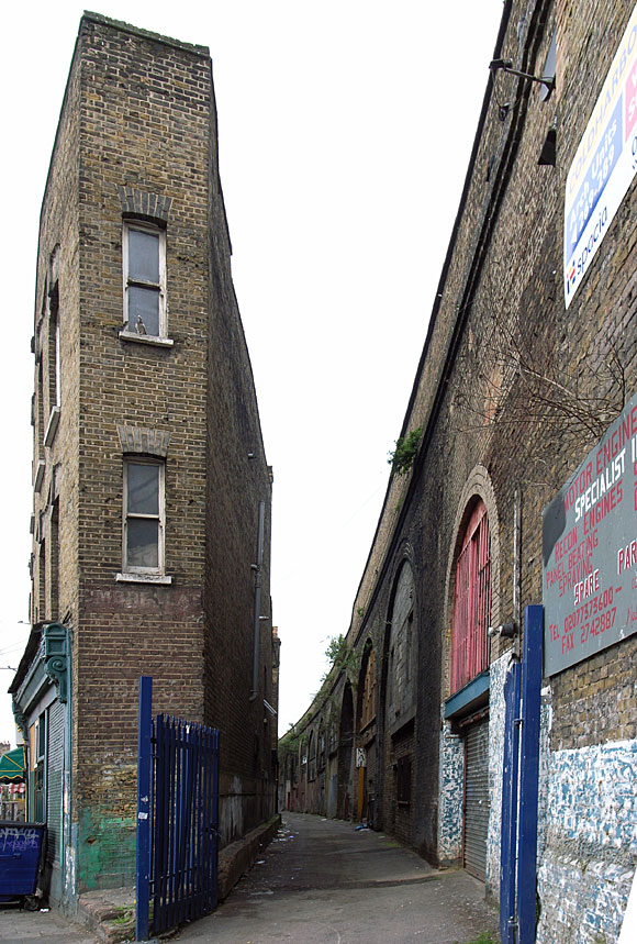 very-thin-house-loughborough-junction.jpg