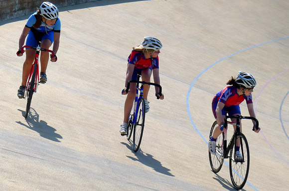 herne-hill-velodrome-cycling-good-friday-01.jpg