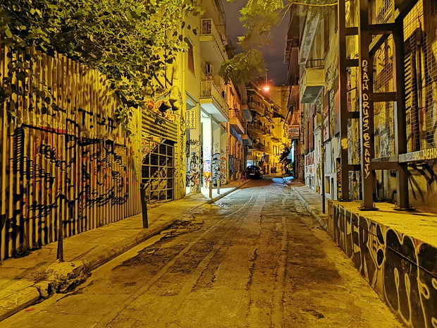 exarchia-athens-night-19.jpg