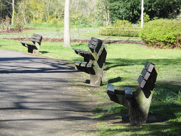 In photos: A social distancing stroll through Ruskin Park, south London, Sunday 22nd March 2020