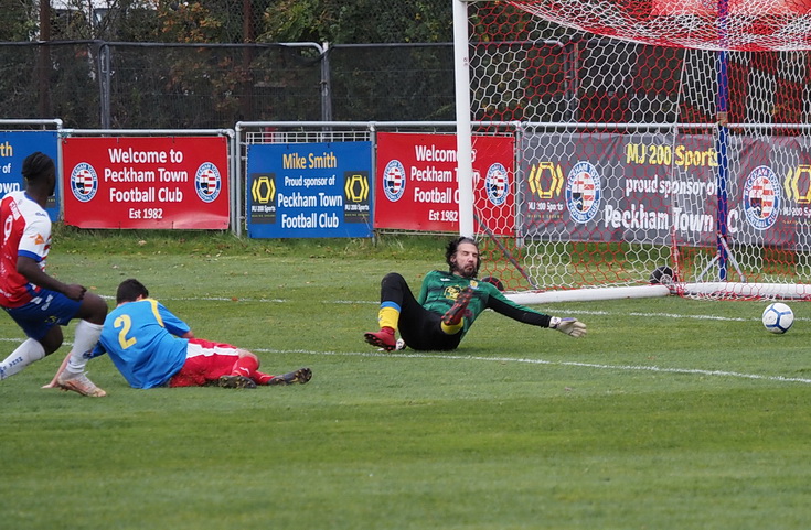 In photos - Peckham Town 4-0 Hawkinge Town FC, Sat 6th November 2021